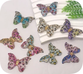 Фигурки пеперуди от лъскава смола с плосък{0}}гръб